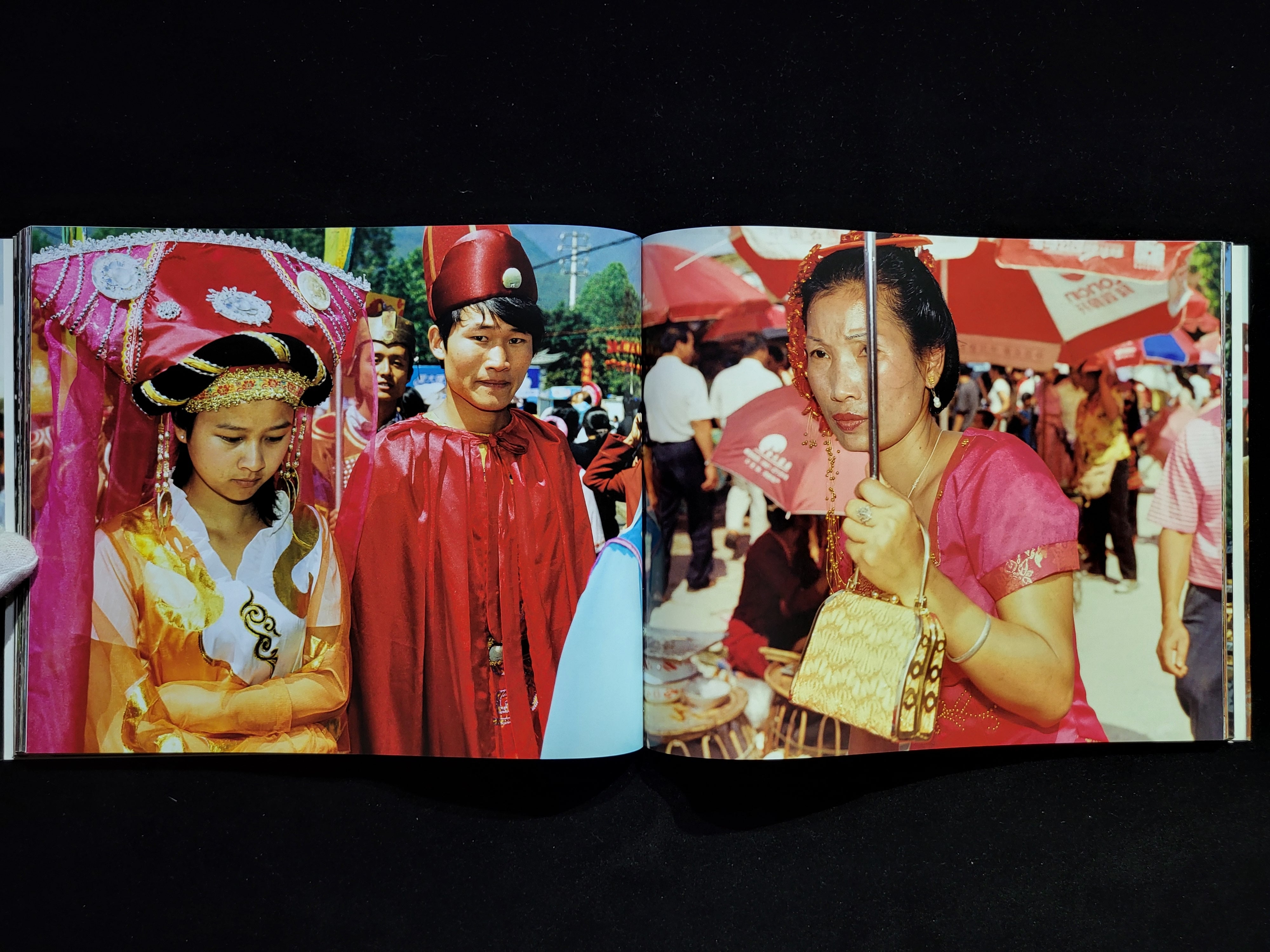 LOOK AT THIS PEOPLE / Eric | hiponoz攝影書店