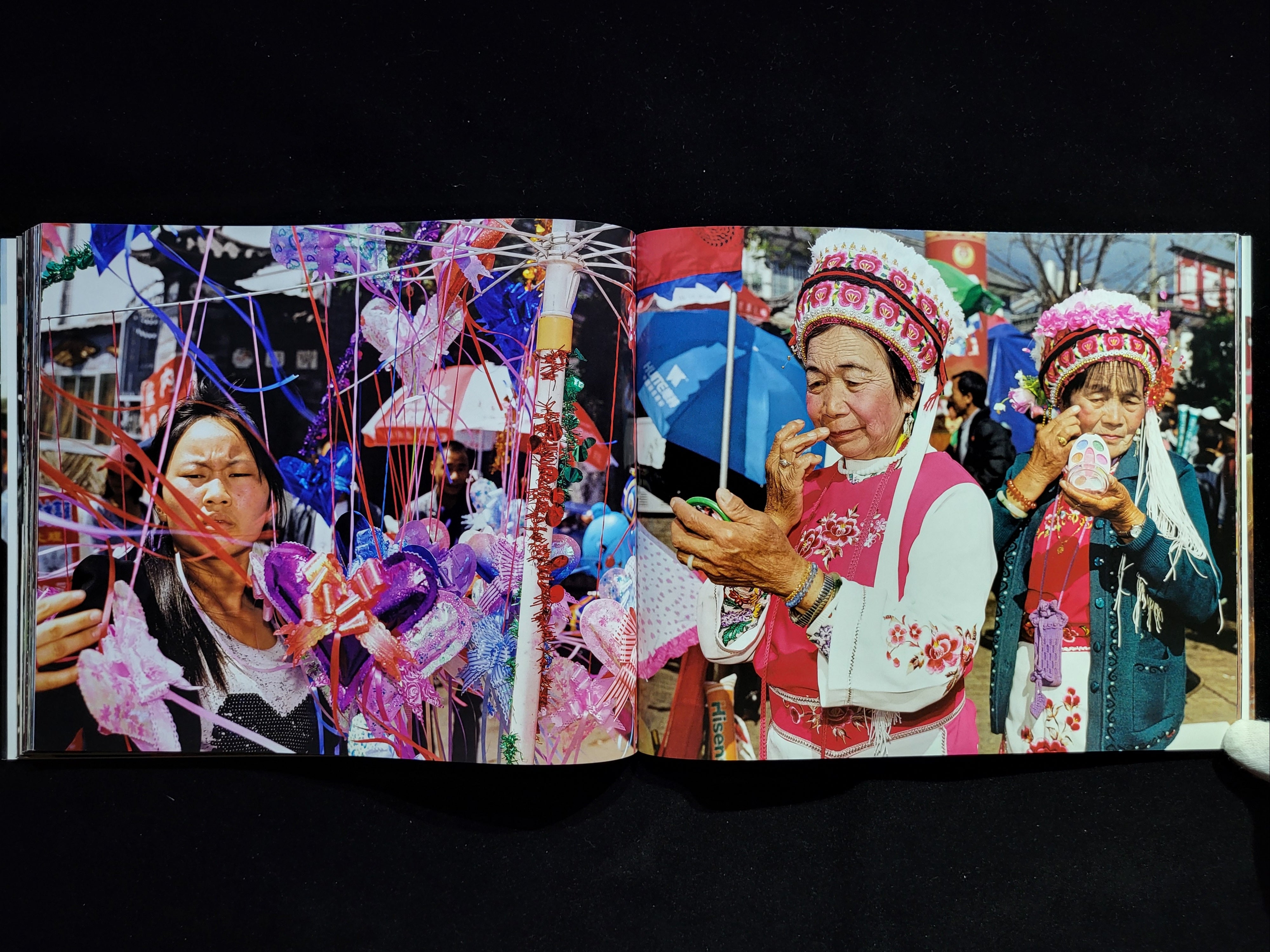 LOOK AT THIS PEOPLE / Eric | hiponoz攝影書店