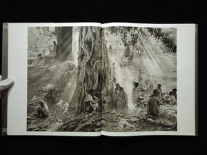 An Uncertain Grace Sebastiao Salgado