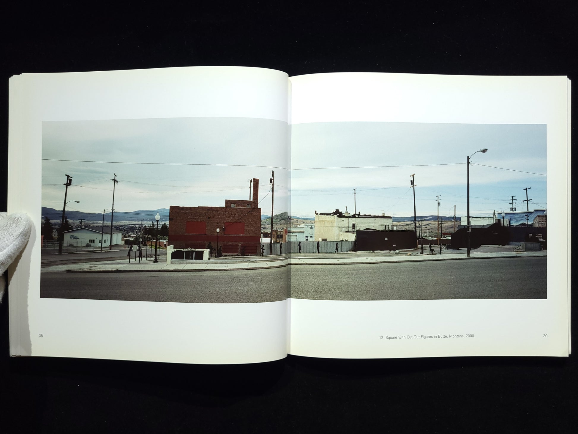 Pictures from the Surface of the Earth Wim Wenders