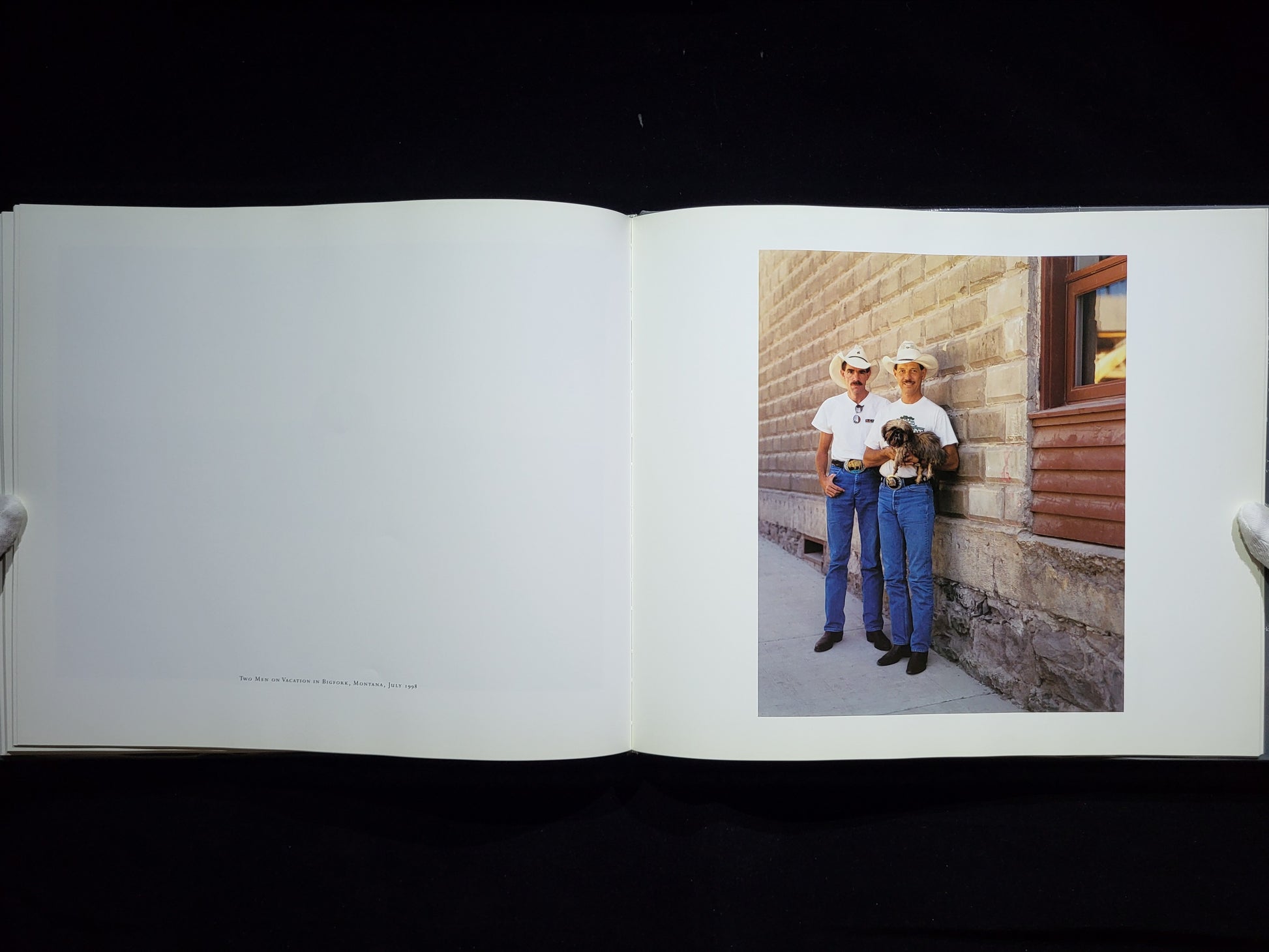 Stranger Passing / Joel Sternfeld