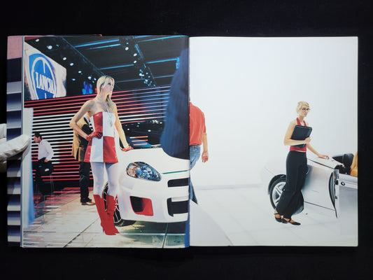 Car Girls / Jacqueline Hassink