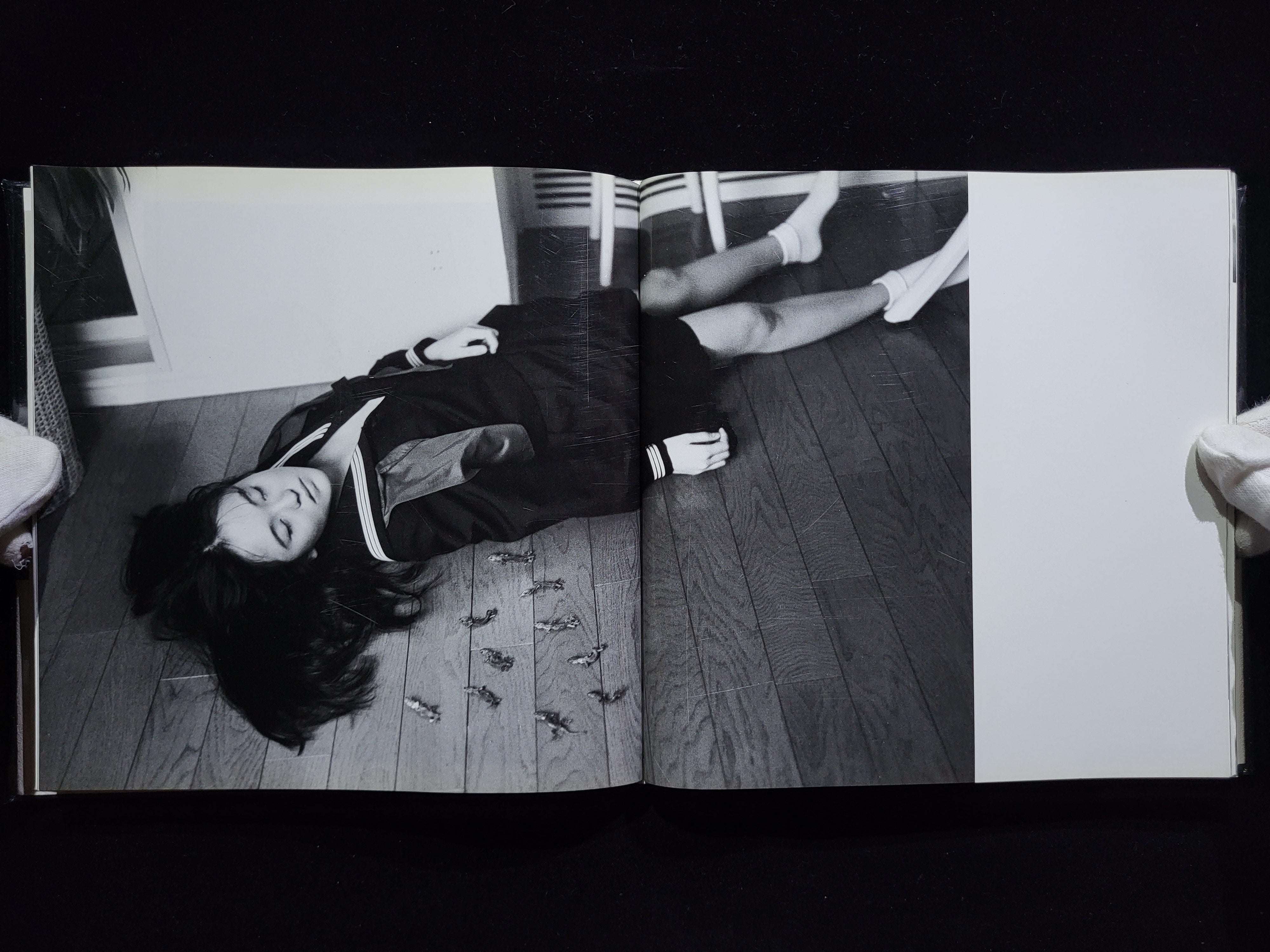 制服の秘処女/ 荒木経惟| hiponoz攝影書店