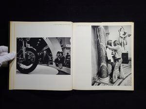 The English / Ian Berry