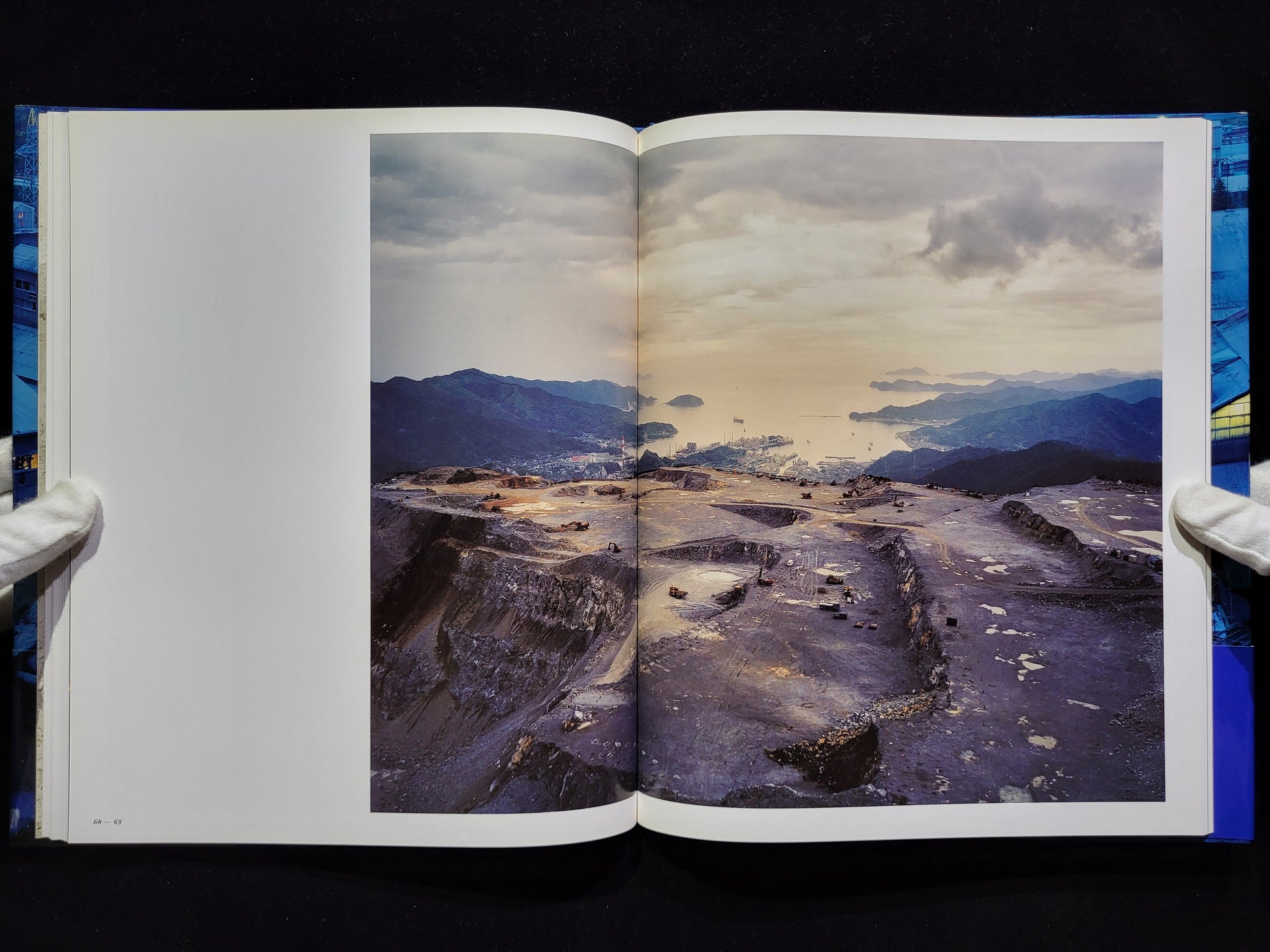 Lime Works / 畠山直哉