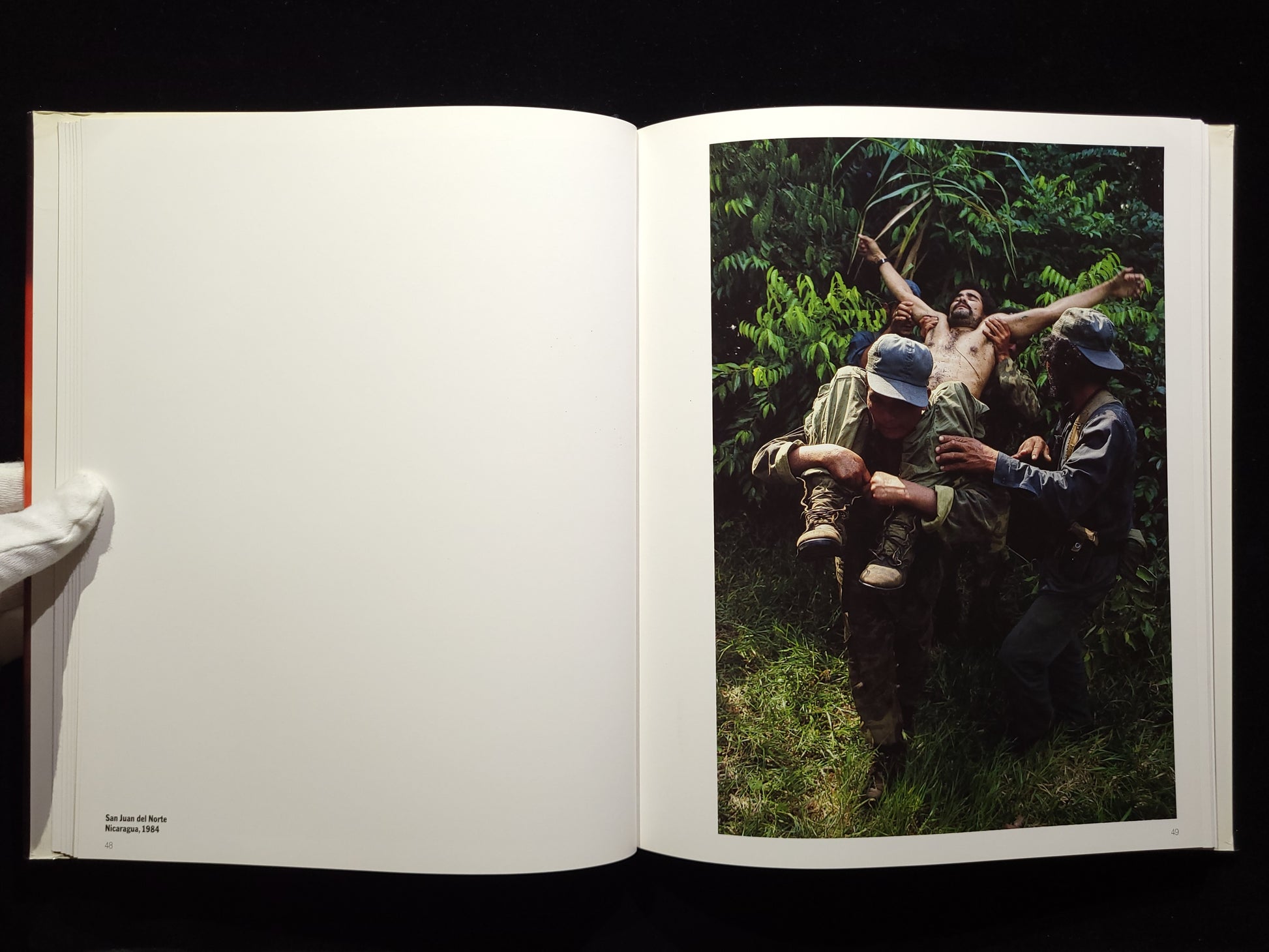 Deeds of War / James Natchway