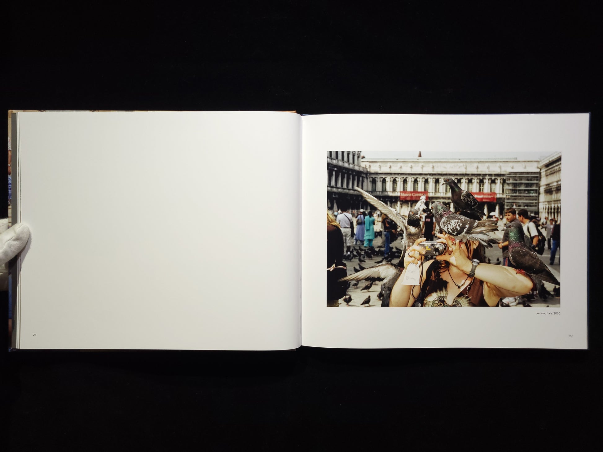 Small World / Martin Parr