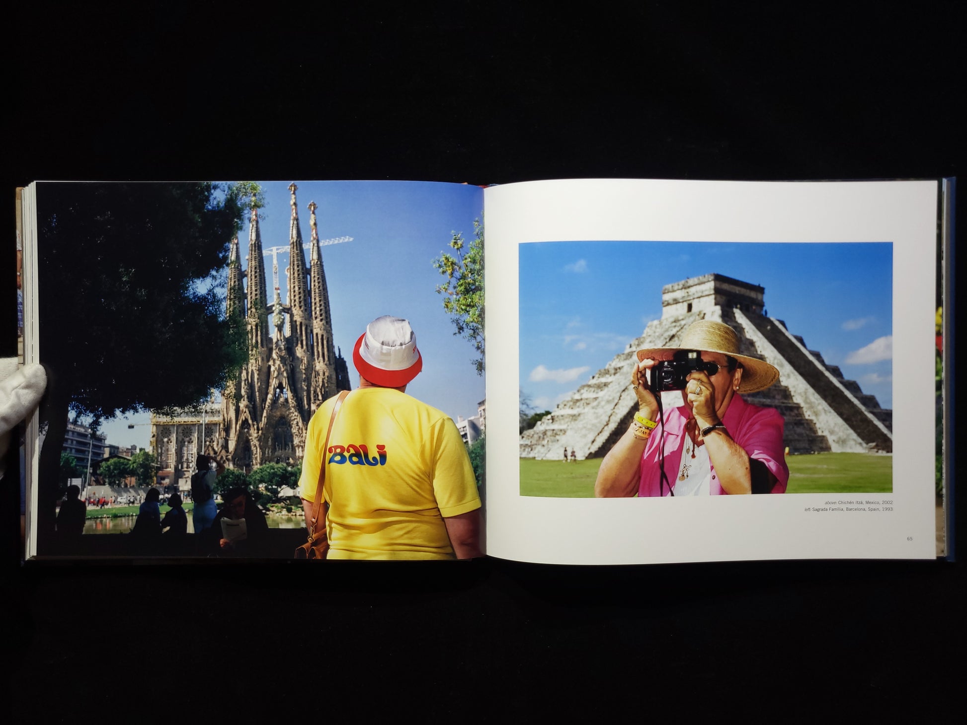 Small World / Martin Parr