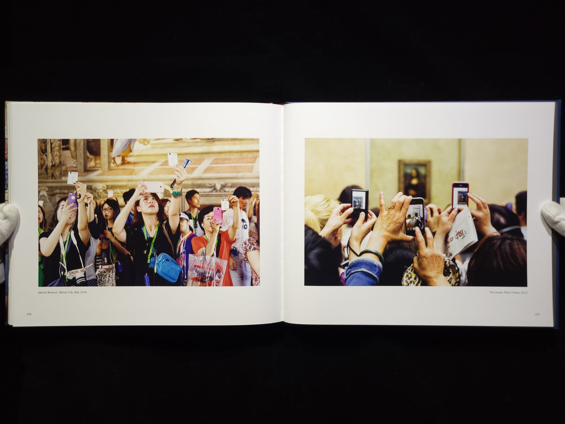 Small World / Martin Parr