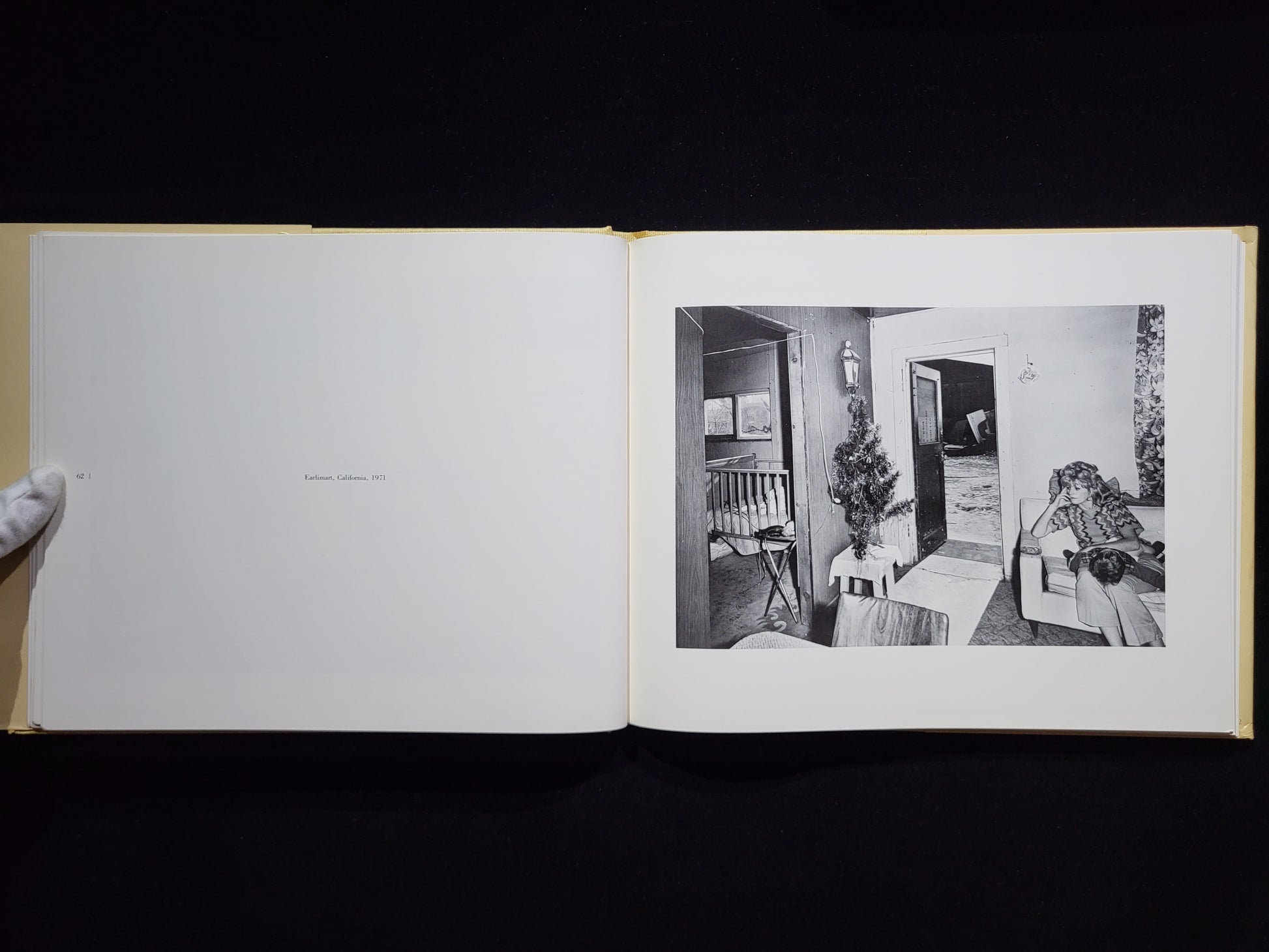 Interior America / Chauncey Hare