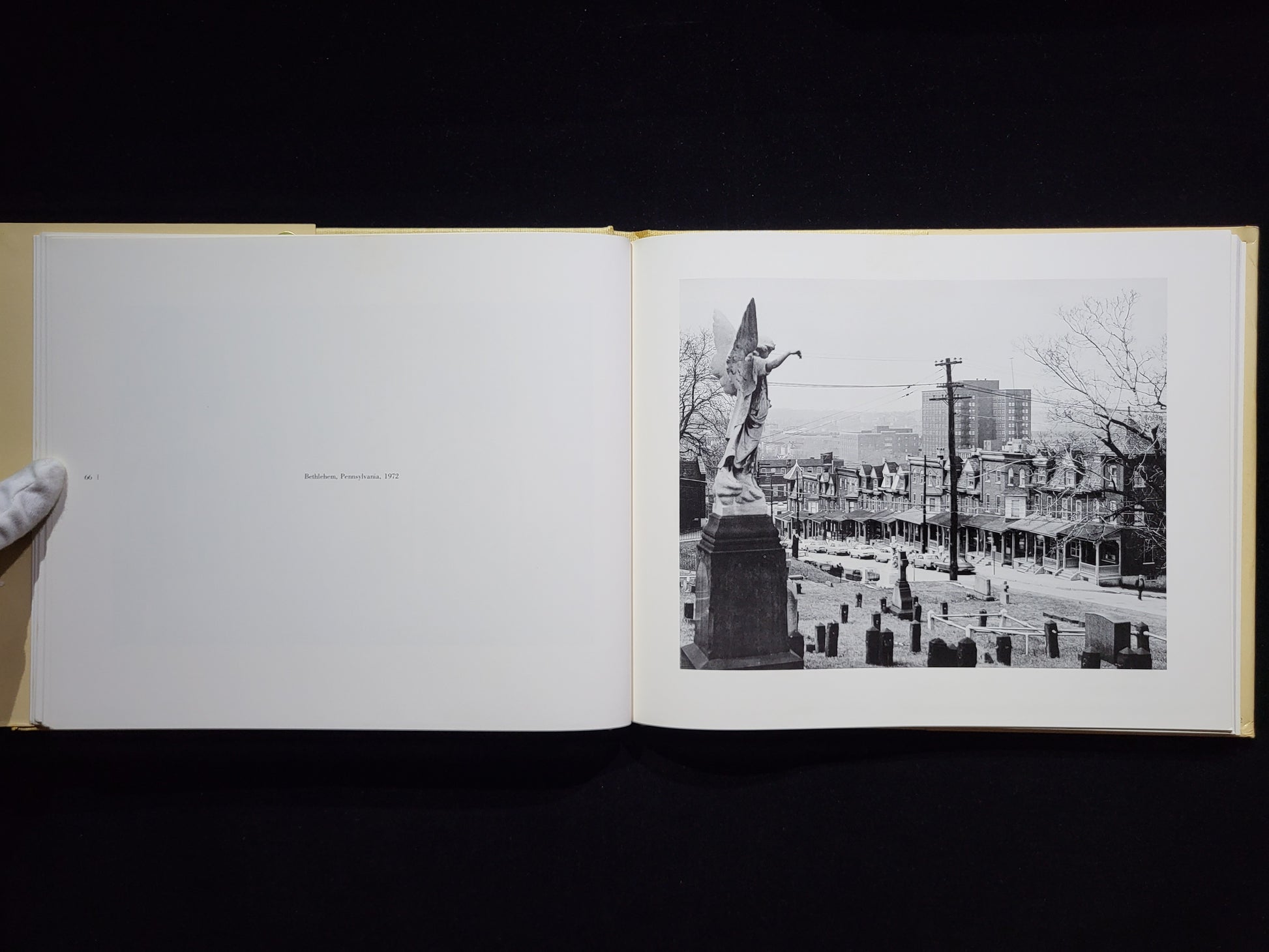 Interior America / Chauncey Hare