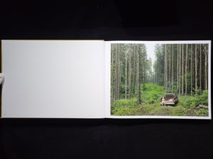 Alone Street / Gregory Crewdson