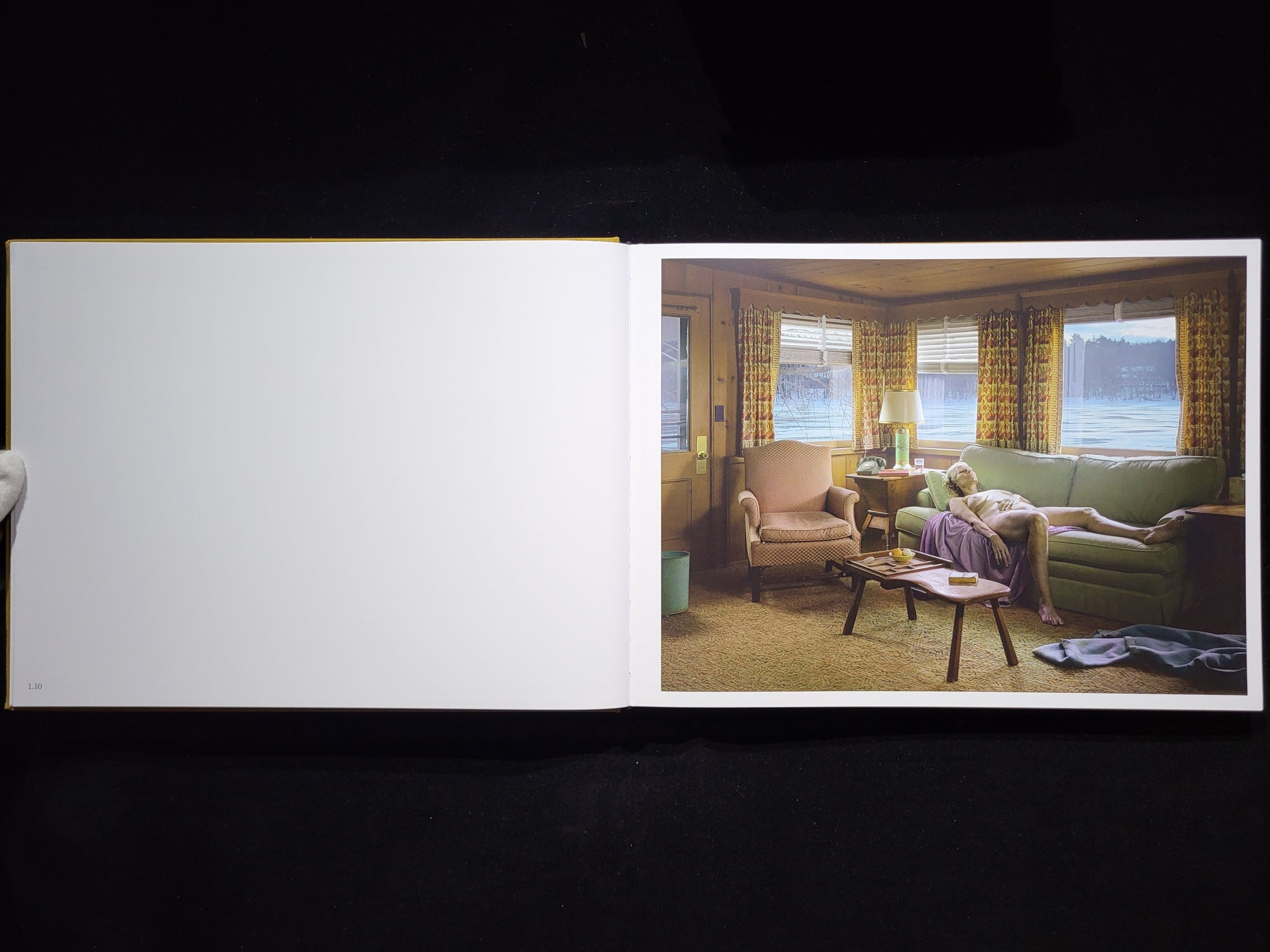 Alone Street / Gregory Crewdson