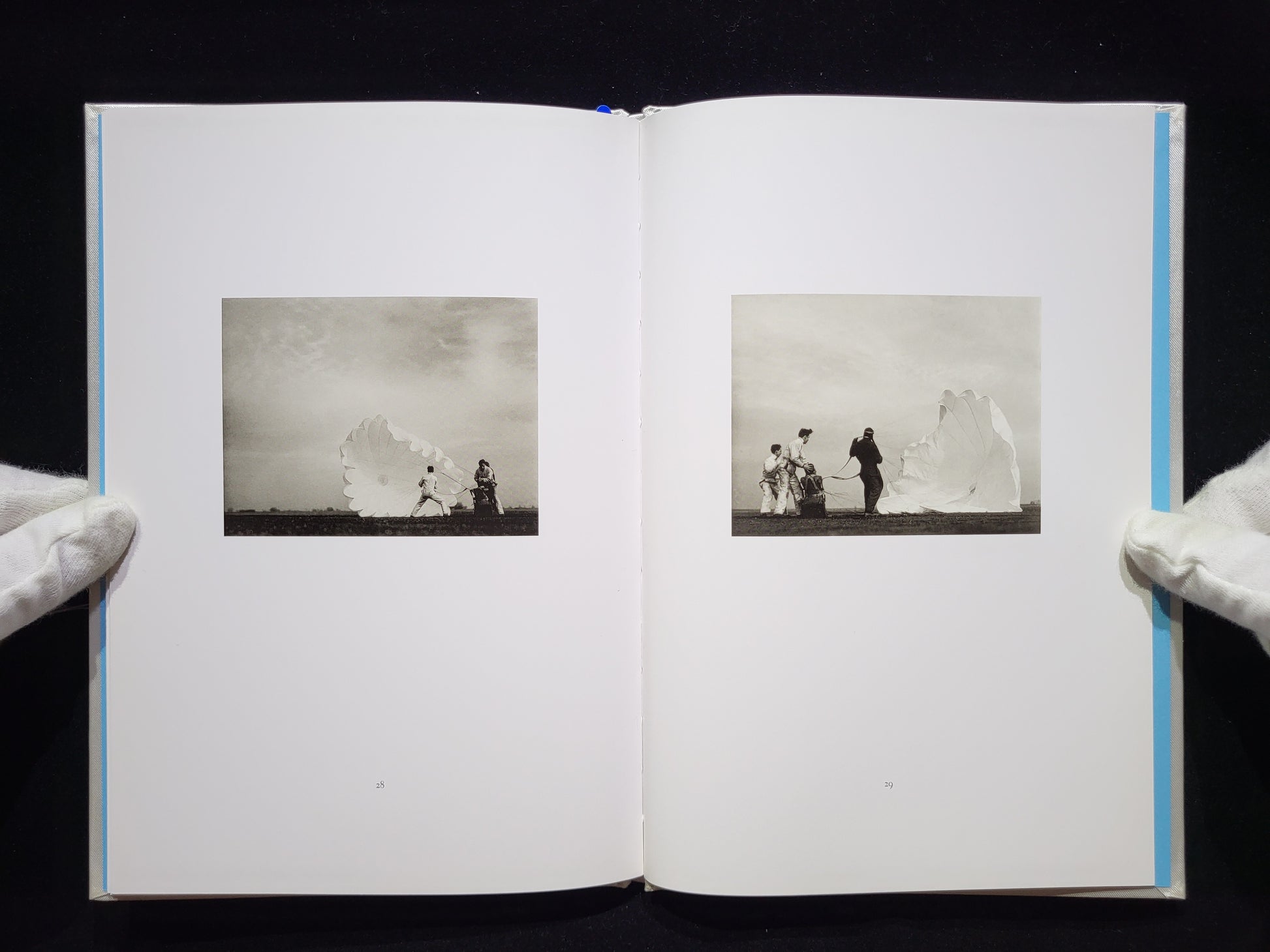 Twenty Parachute / Margaret Bourke-White