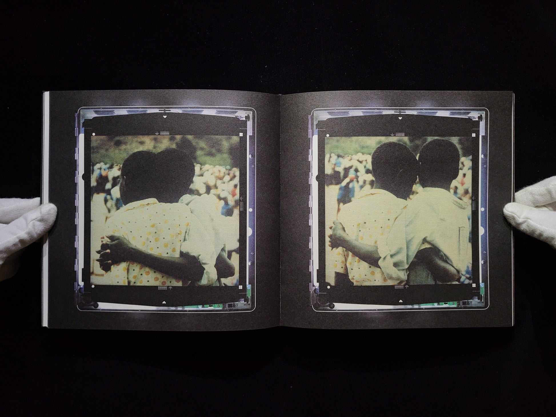 Let There Be Light: The Rwanda Project / IT IS Difficult Ten Years  / Alfredo Jaar