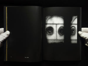 The Theatre of Apparitions / Roger Ballen