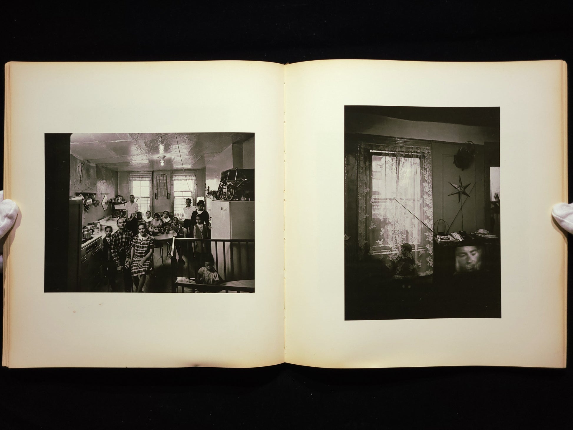 East 100th Street / Bruce Davidson