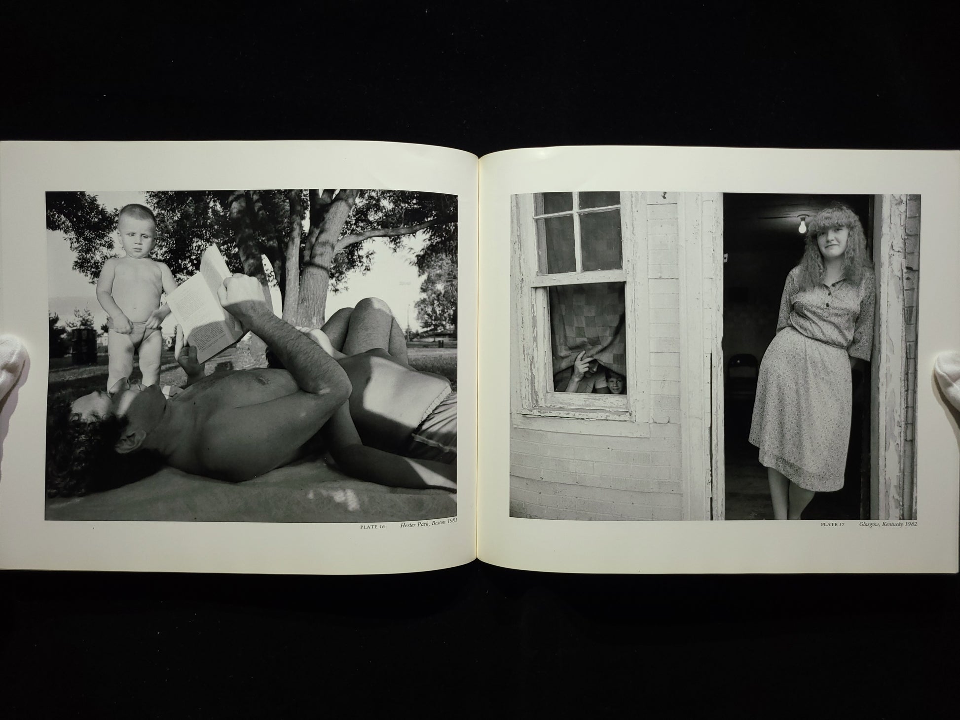 Photographs from One Year / Nicholas Nixon