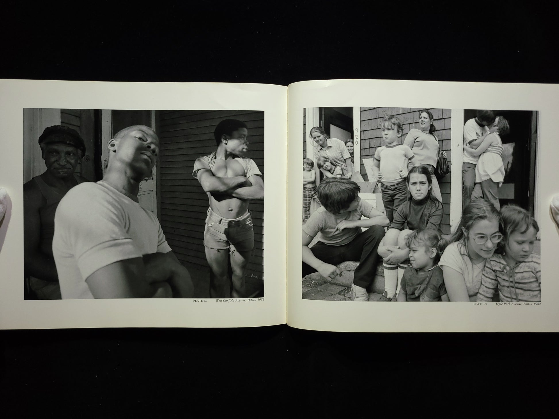 Photographs from One Year / Nicholas Nixon