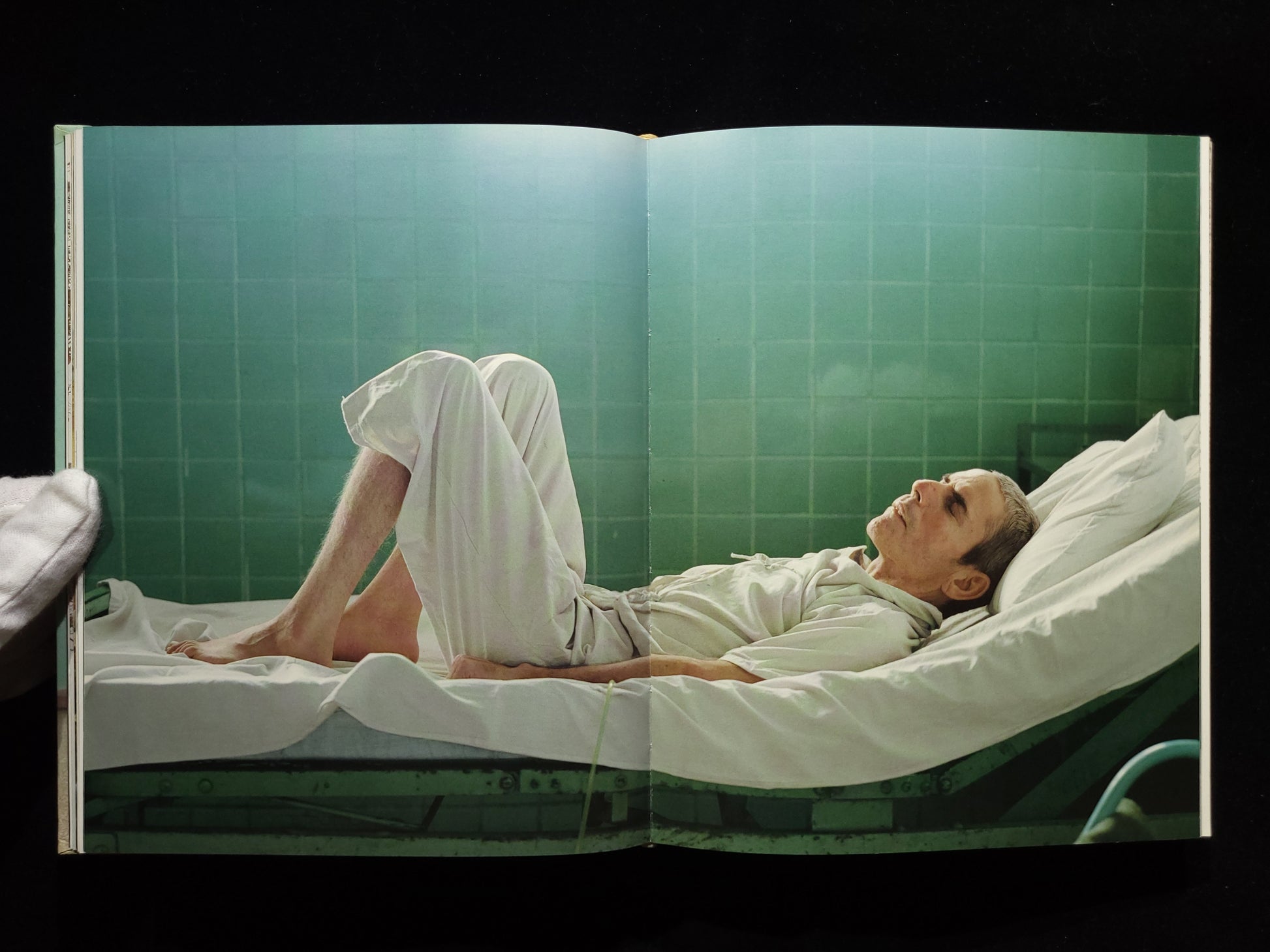 Ghetto / Adam Broomberg & Oliver Chanarin