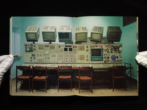 Ghetto / Adam Broomberg & Oliver Chanarin