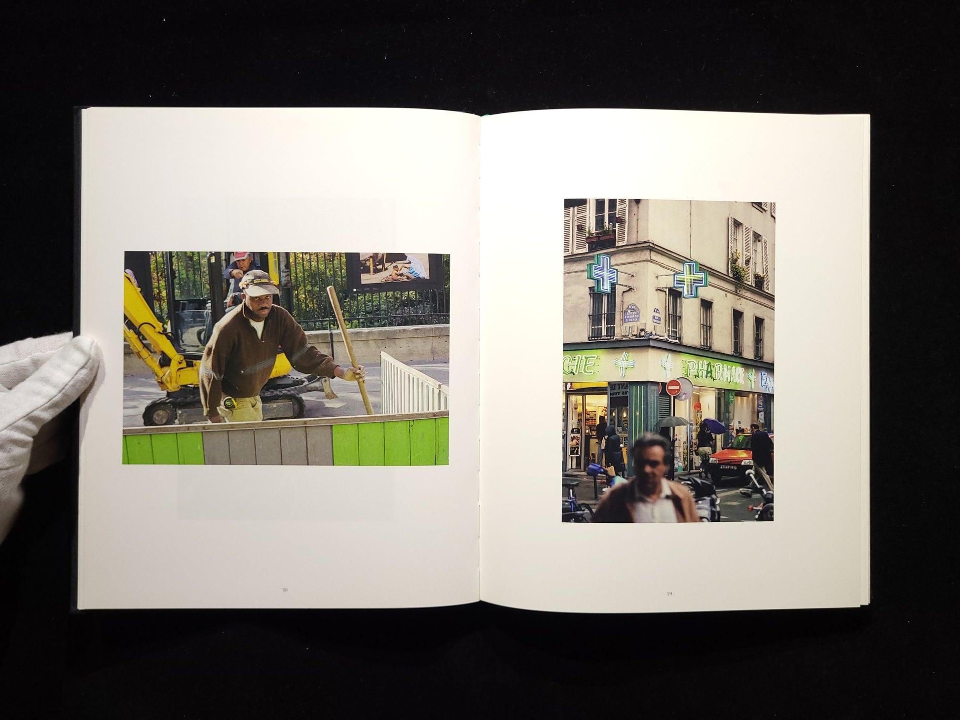 Paris / William Eggleston