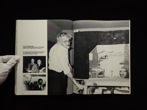 America / Andy Warhol