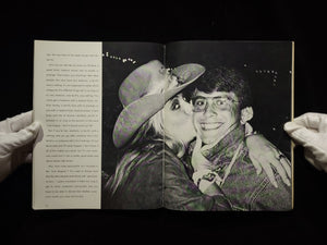 America / Andy Warhol