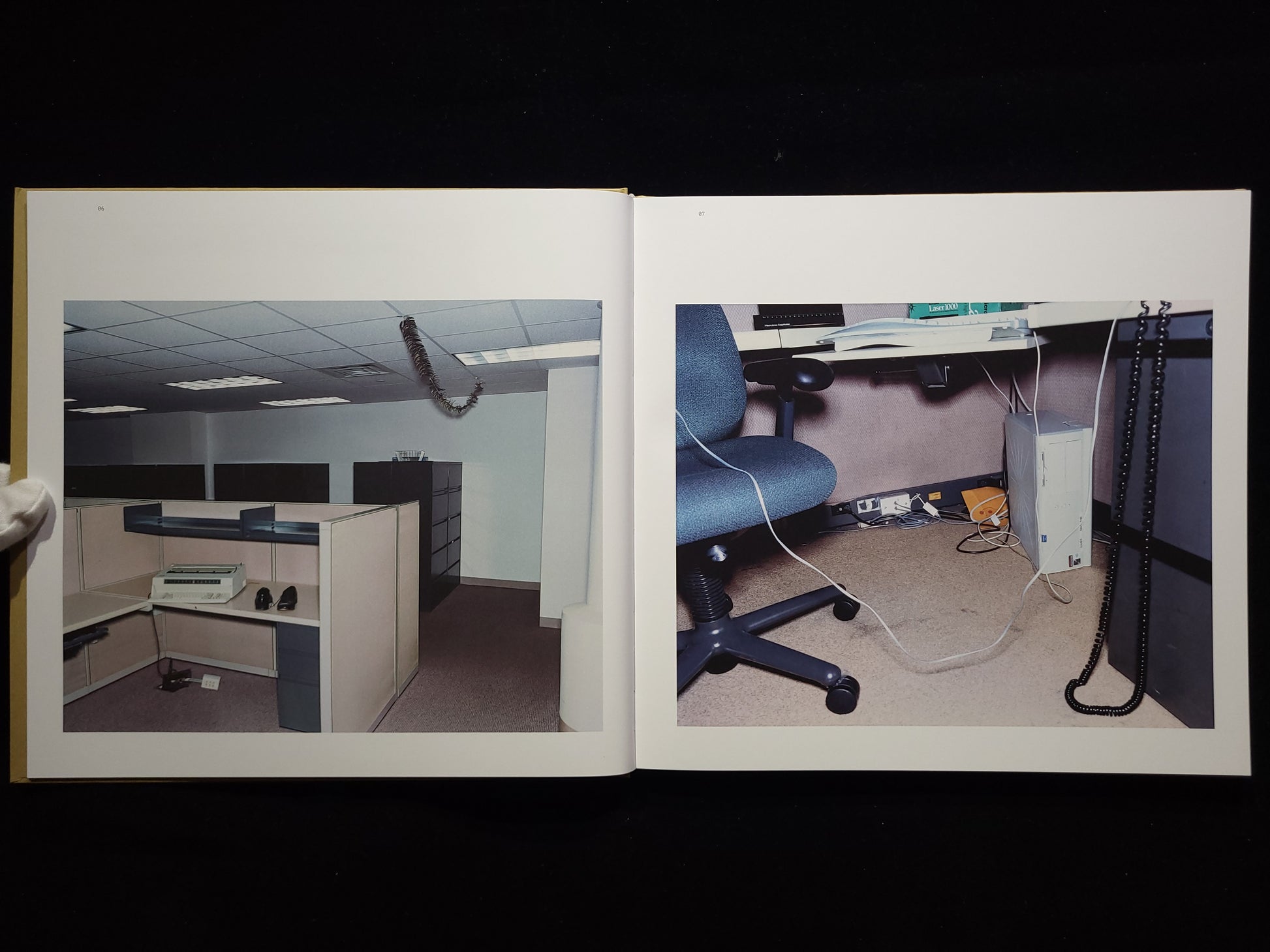Office / Lars Tunbjörk