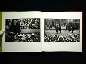 The Italians / Bruno Barbey 