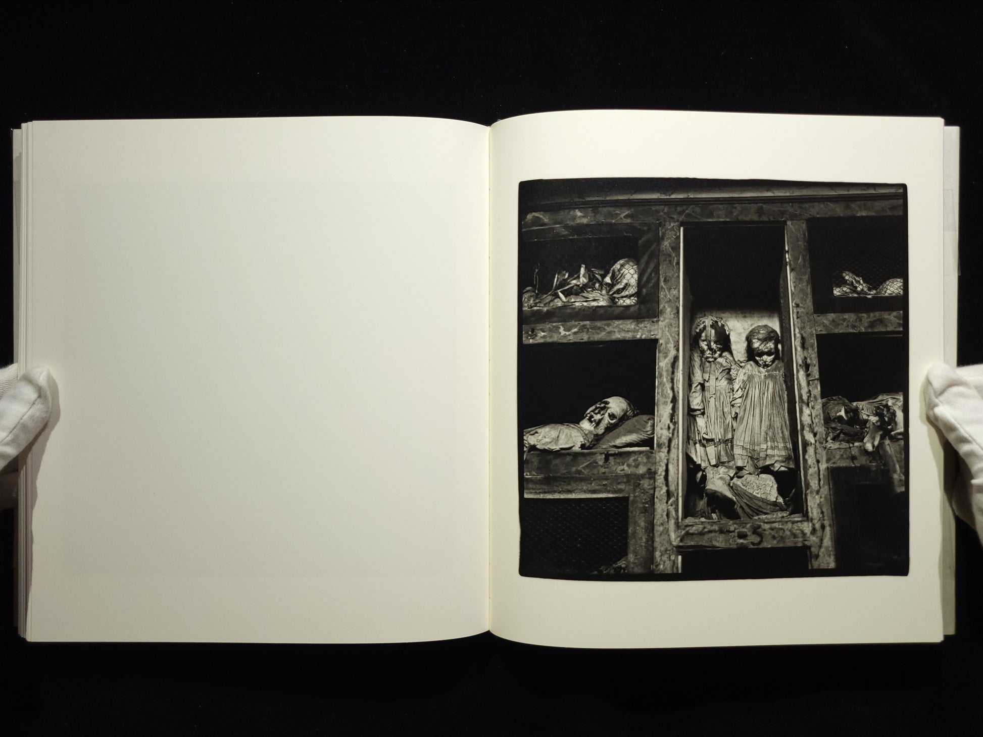 Portraits in Life and Death / Peter Hujar
