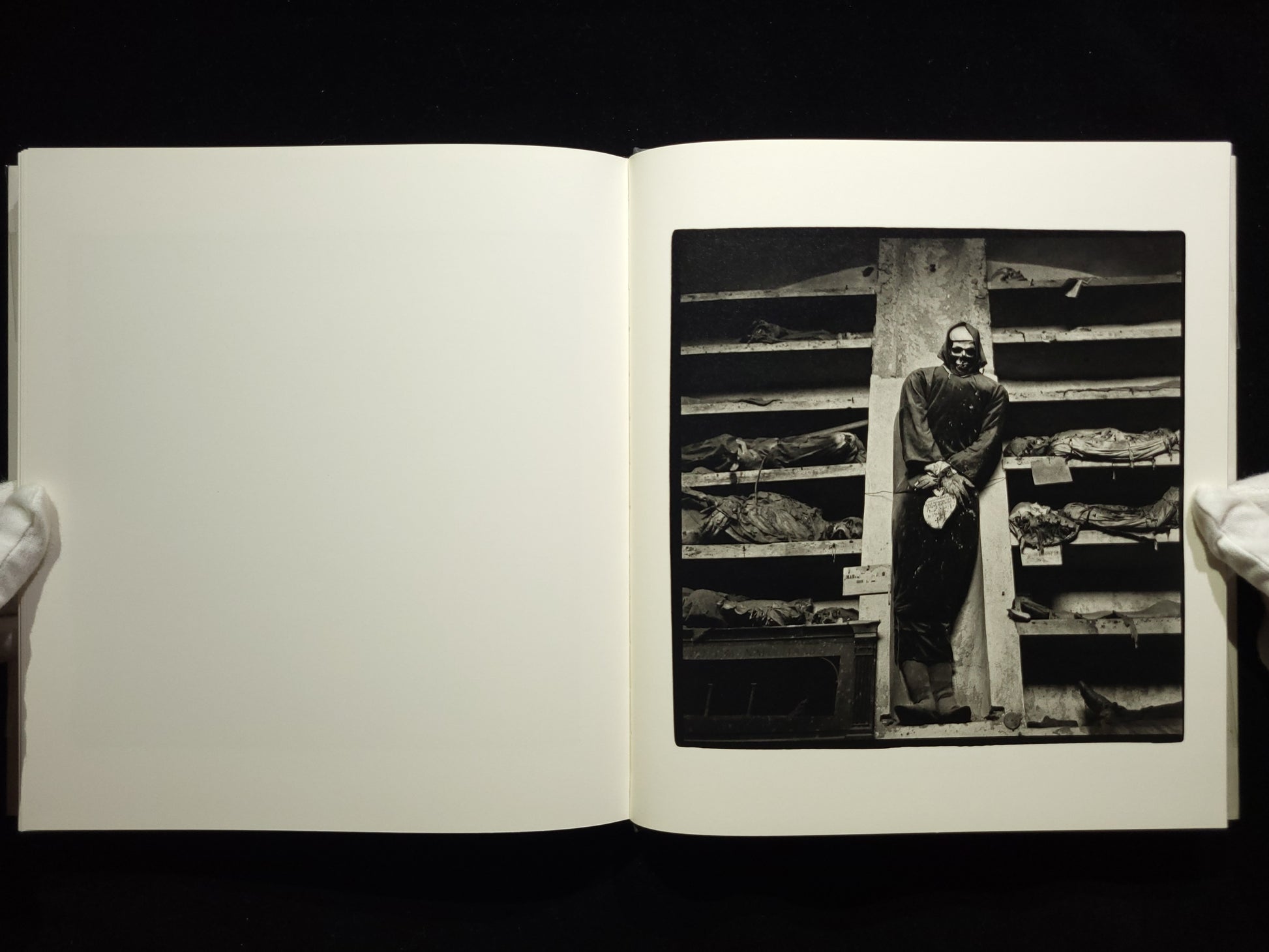 Portraits in Life and Death / Peter Hujar