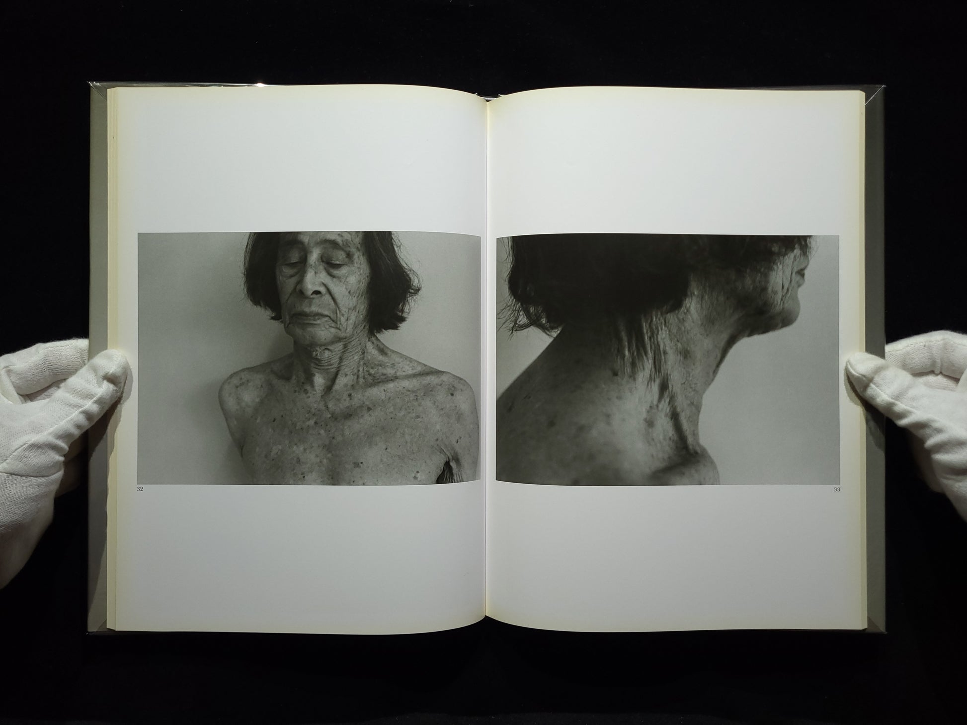 1906 to the skin / 石内都