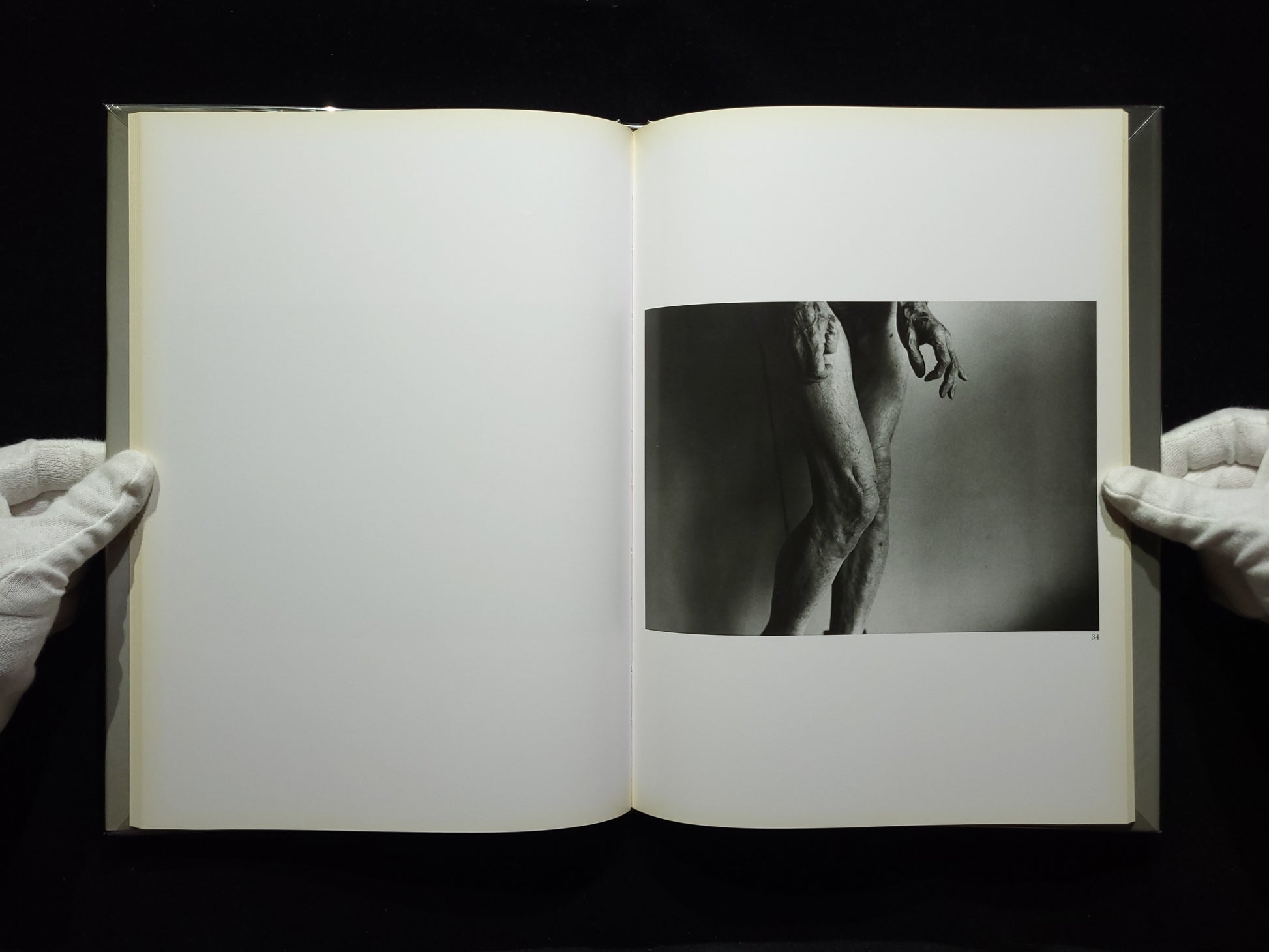 1906 to the skin / 石内都