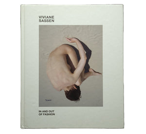 In And Out Of Fashion / Viviane Sassen