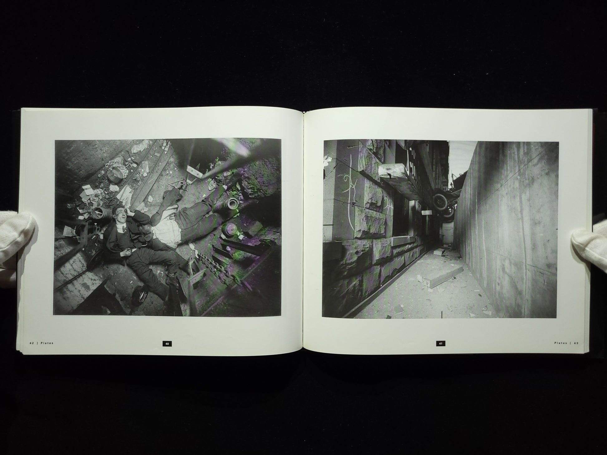 Evidence：NYPD Crime Scene  / Luc Sante