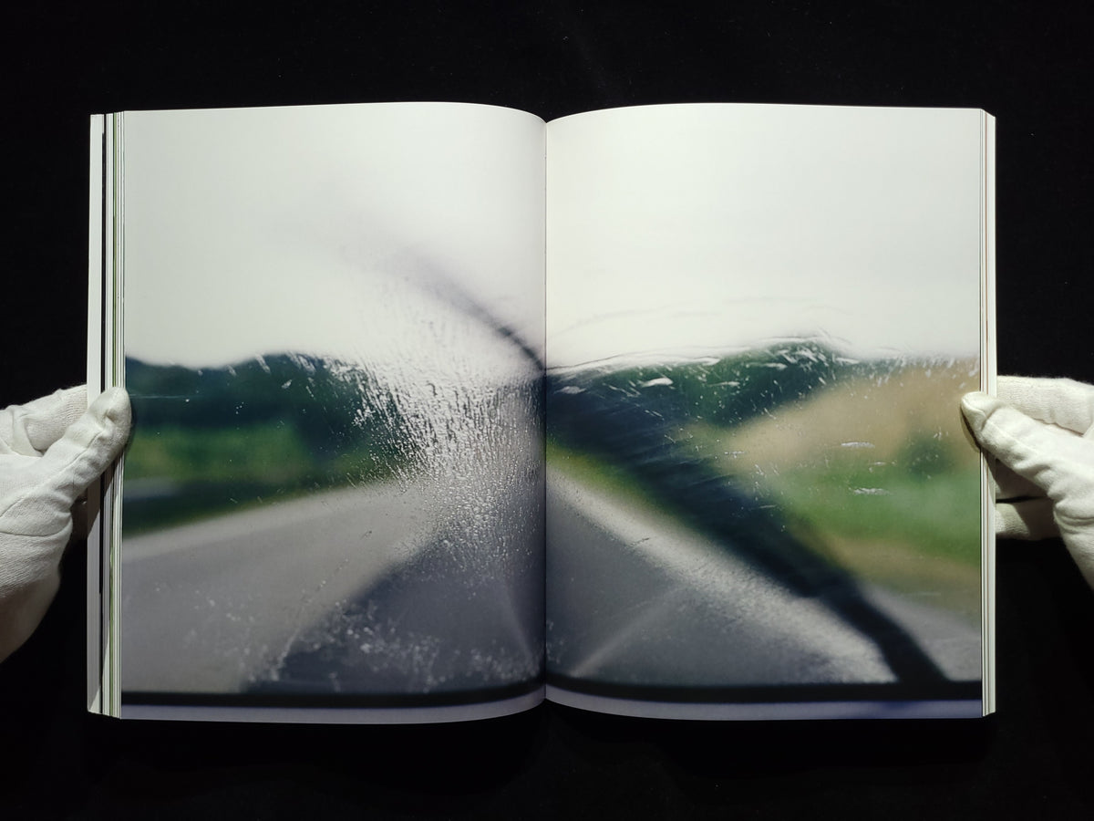 Truth Study Center / Wolfgang Tillmans